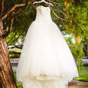 Vera Wang White Collection Wedding Dress